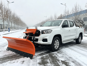 4WD Pickup Snow Removal Solution with Front Snow Plow & 1CBM Stainless Steel De-Icer Spreader Compact Flexible 3-in-1 Winter Road Snow & Ice Clearing Equipment