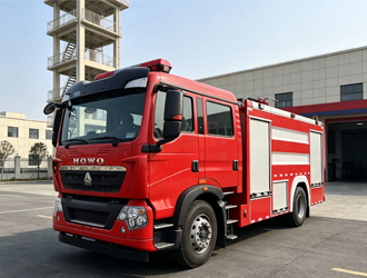  Sinotruk 4&times;2 Medium Foam Fire Truck, 7.49CBM Dual Water & Foam Fire Fighting Rescue Vehicle